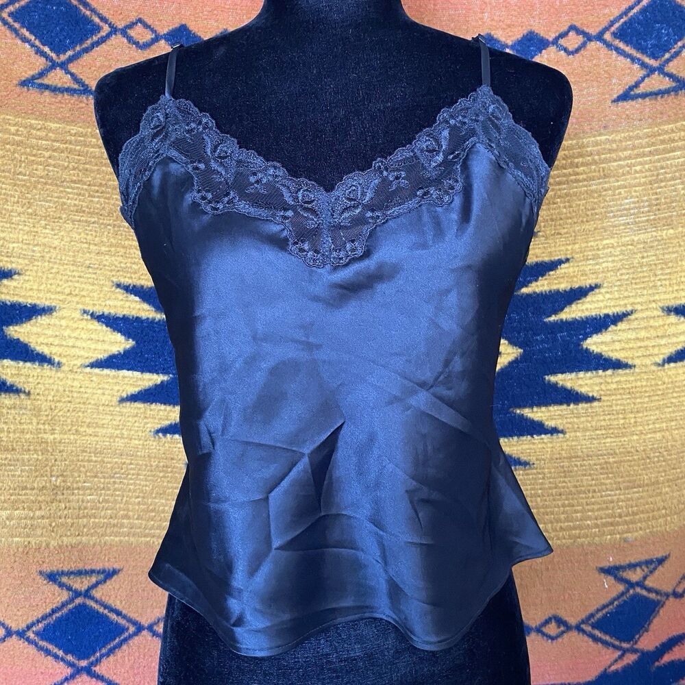Y2K Victoria’s Secret Black Lace Polyester Cropped Camisole Tank. Small. Goth.